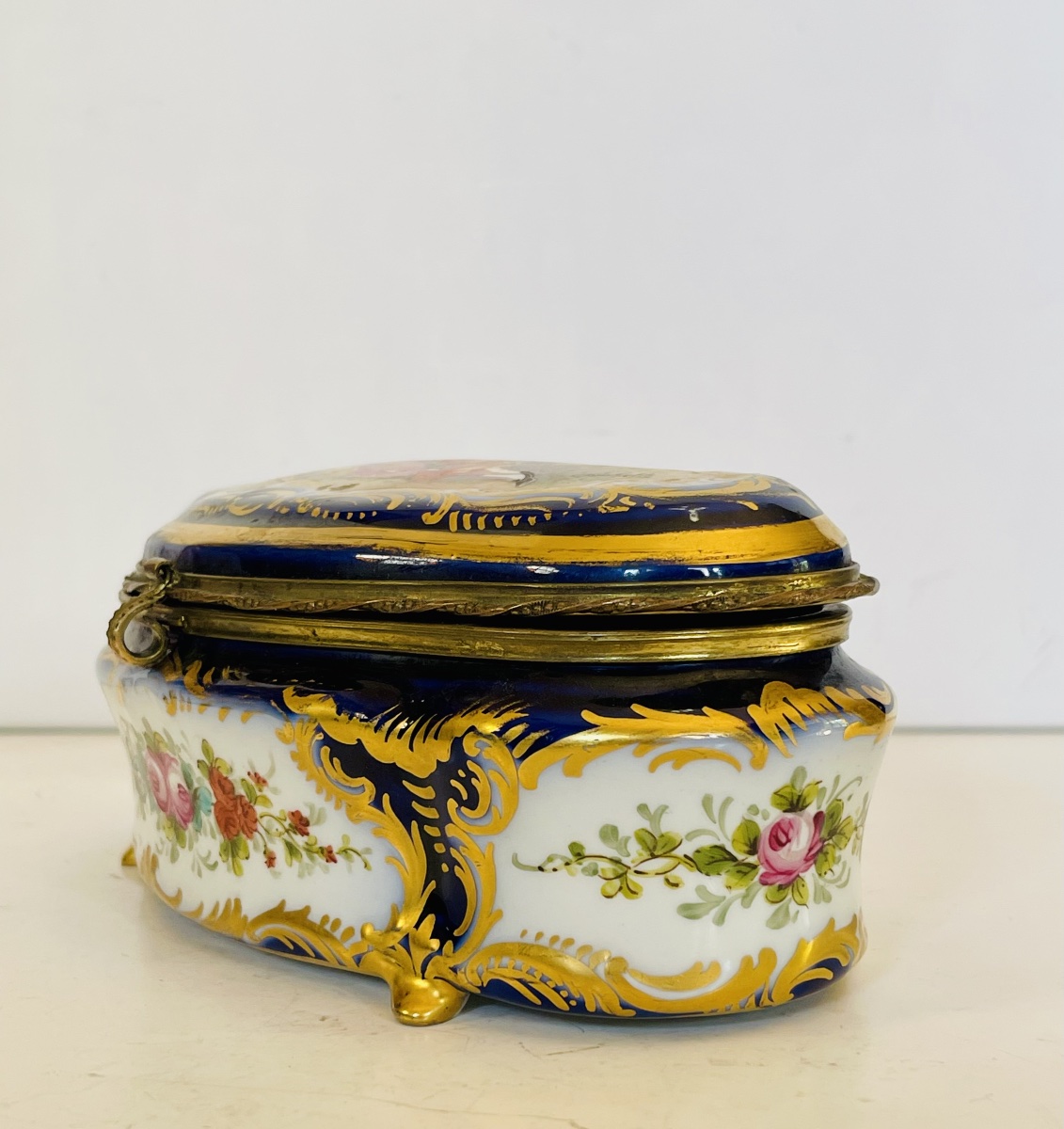 Coffret en porcelaine et bronze -photo-4